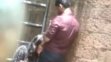 Indian young college student outdoor blowjob