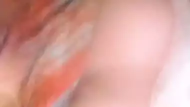 Round boobed Indian lady naked MMS