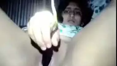 Horny Desi girl dildoing her chubby pussy with zucchini XXX