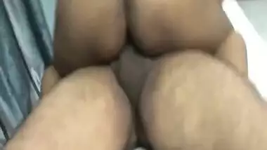 Paki sex masseuse has XXX twat drilled by chudai client on massage table