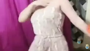 Desi cute girl dance