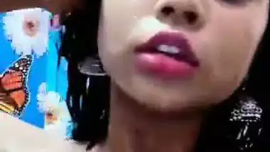 Bangla model Sameera bathing clip