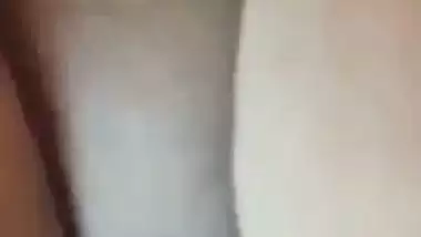 Man fucks a Muslim girl’s tight pussy in Bangla sex video