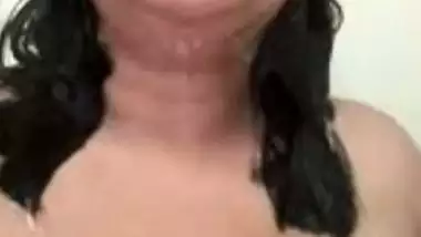 Posh girlfriend nude bath with hot facial expression