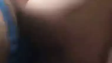 Desi girl’s tight chut fucked by boyfriend at the hotel