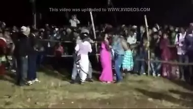 Indian Christmas special – Open kissing competition MMS