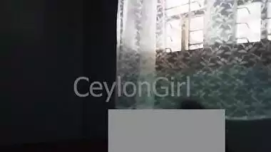 Desi Sri Lankan New 2022 කෙල්ලගෙ අම්මා ඉද්දි කෙල්ලට හුකපු හැටි