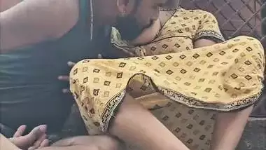Lucknow couple couple sex MMS from an open terrace