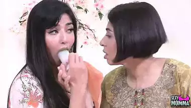 ???? BEAUTIFUL MOMMA - Aaliyah Schools Step Mommy Sahara on Sex Toys