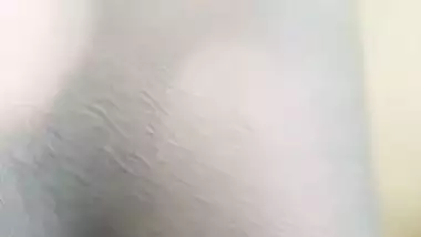 Hindi bf of desi lady fucking on a farm with a guy