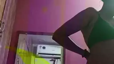 Sister after bath nude wet body showing before dressing