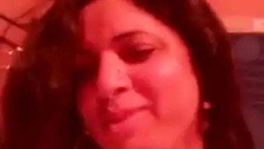 Desi woman demonstrates on cam XXX tits and vagina that crave for sex